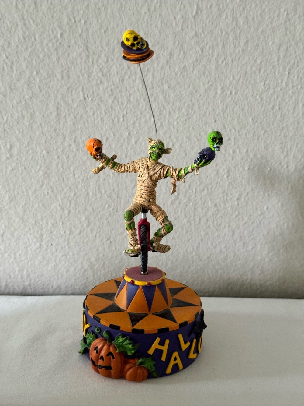 Department 56 Halloween ‘MUMMY MISCHIEF’ Village Accessory - RETIRED - WORKS!